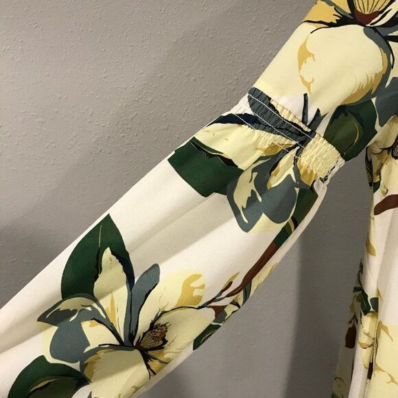 Floral long sleeve loose fit mini dress - Picture 3 of 11